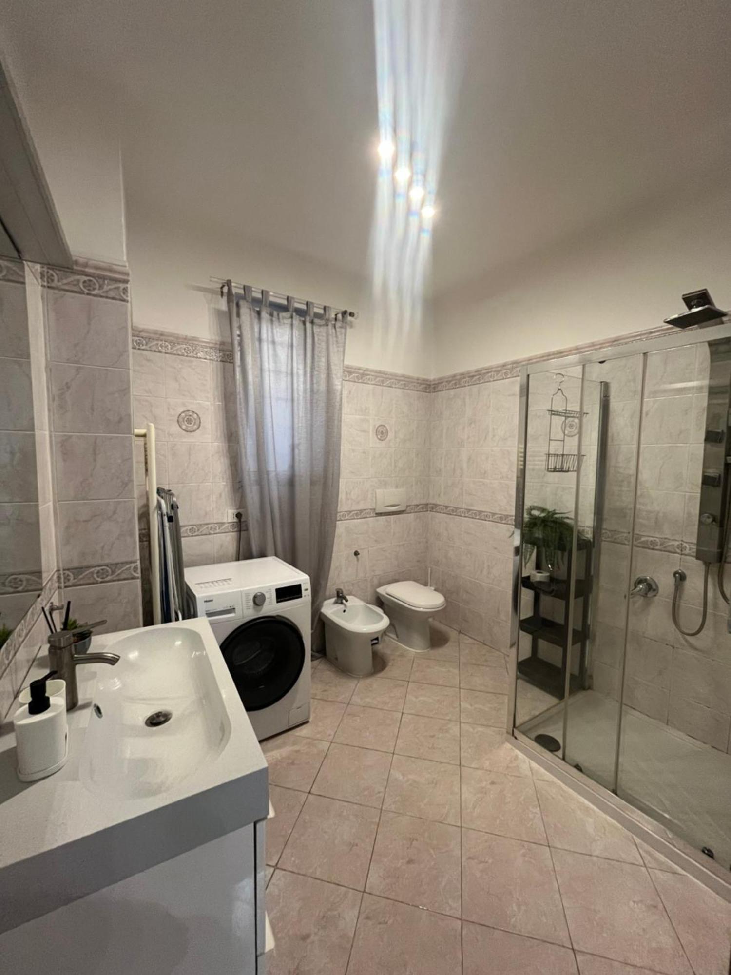 A Due Passi Da Holiday home Genoa